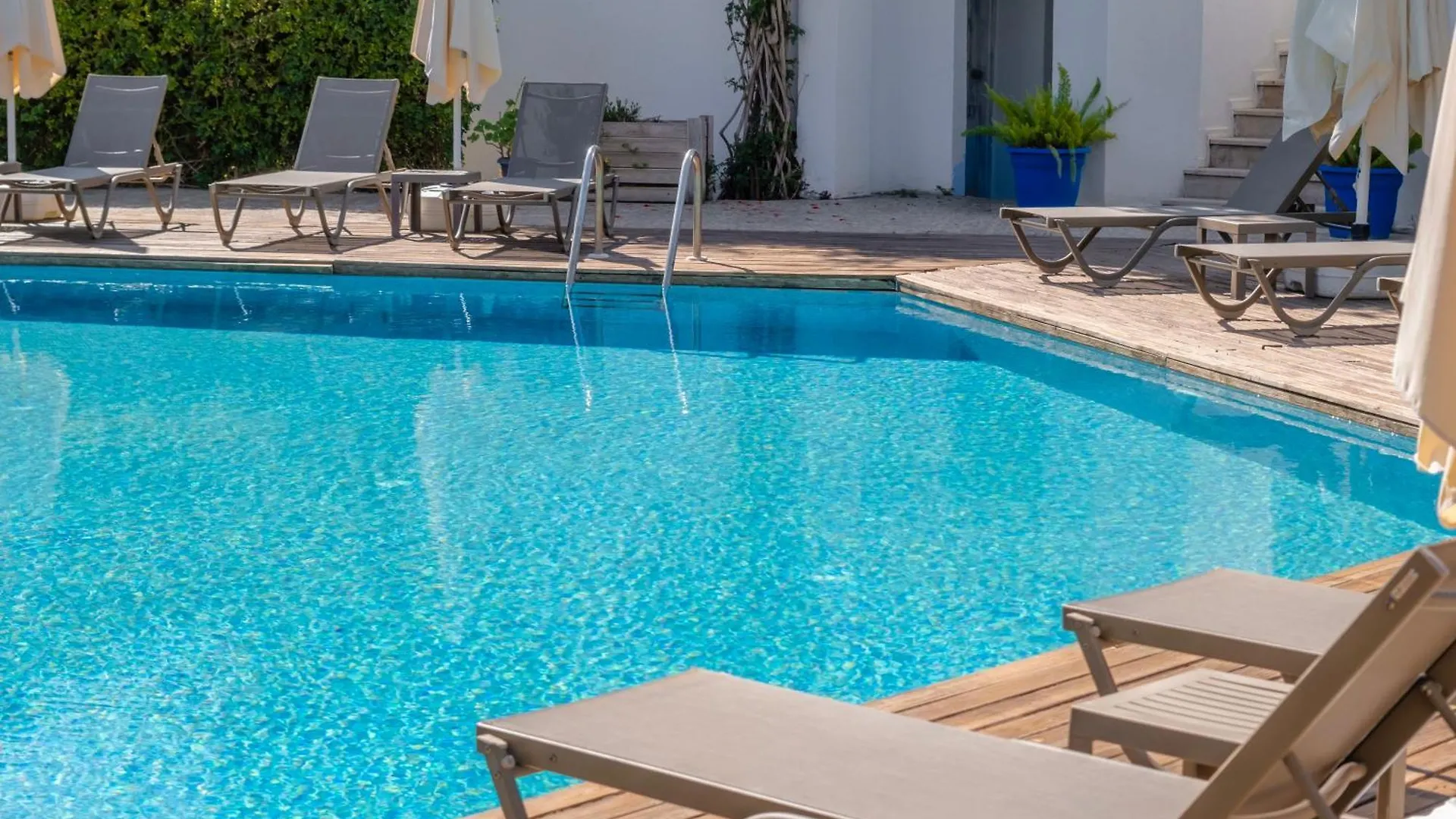 Costa Bodrum City 3*,